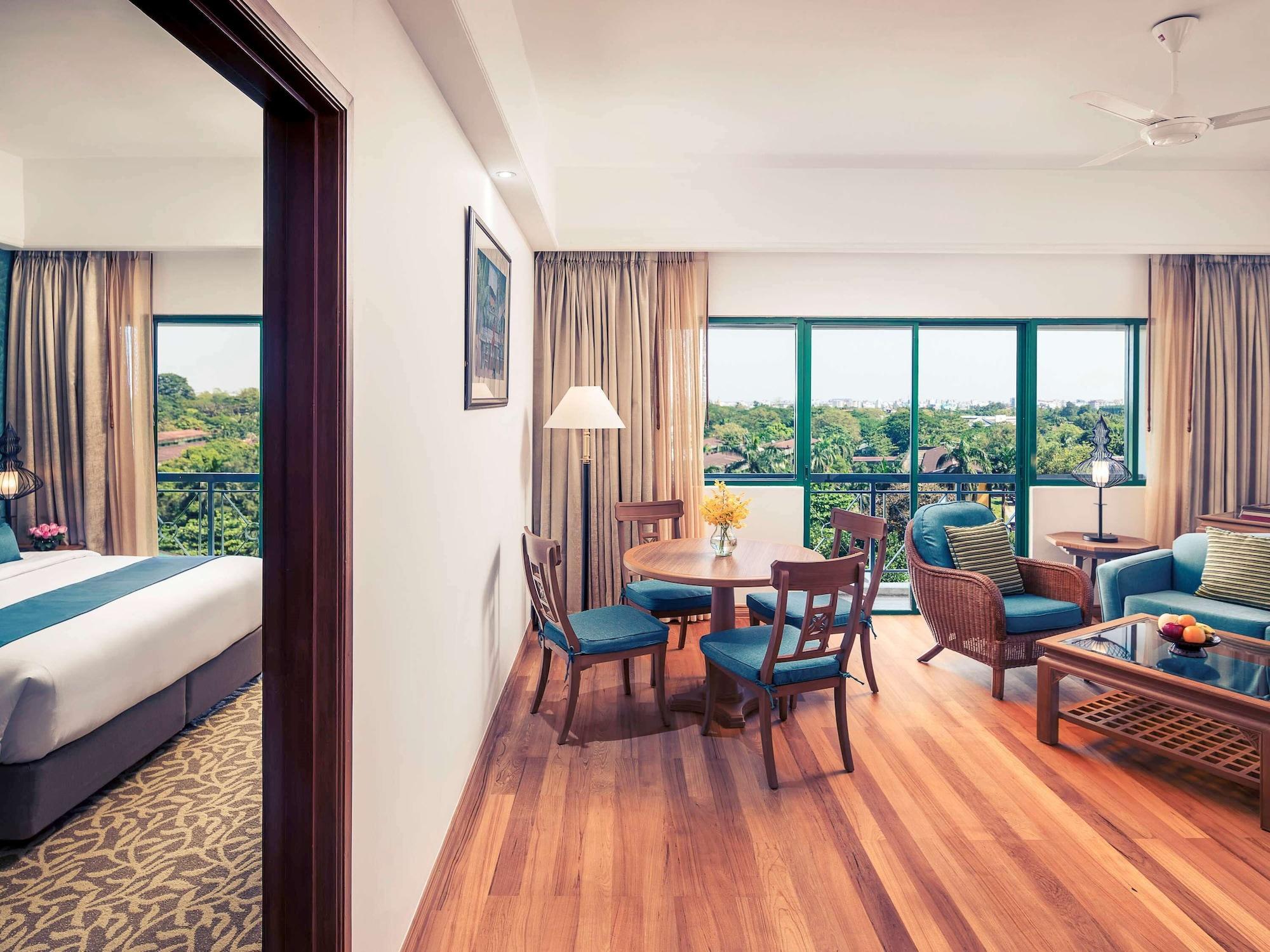 Mercure Yangon Kaba Aye Exteriér fotografie